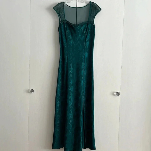 Victoria’s Secret Vintage Gold Label Paisley Floral Slip Gown Dress Green Size L